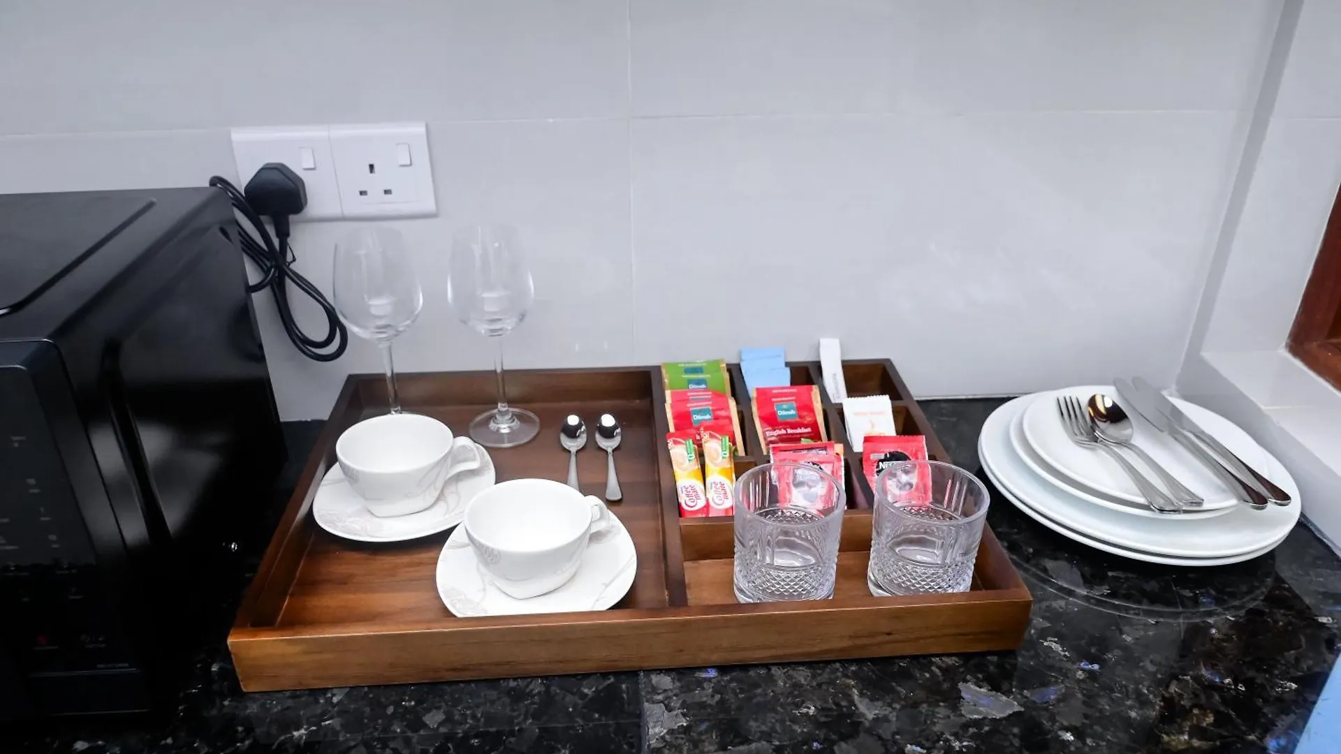 Oaks Pearl Apartment Negombo